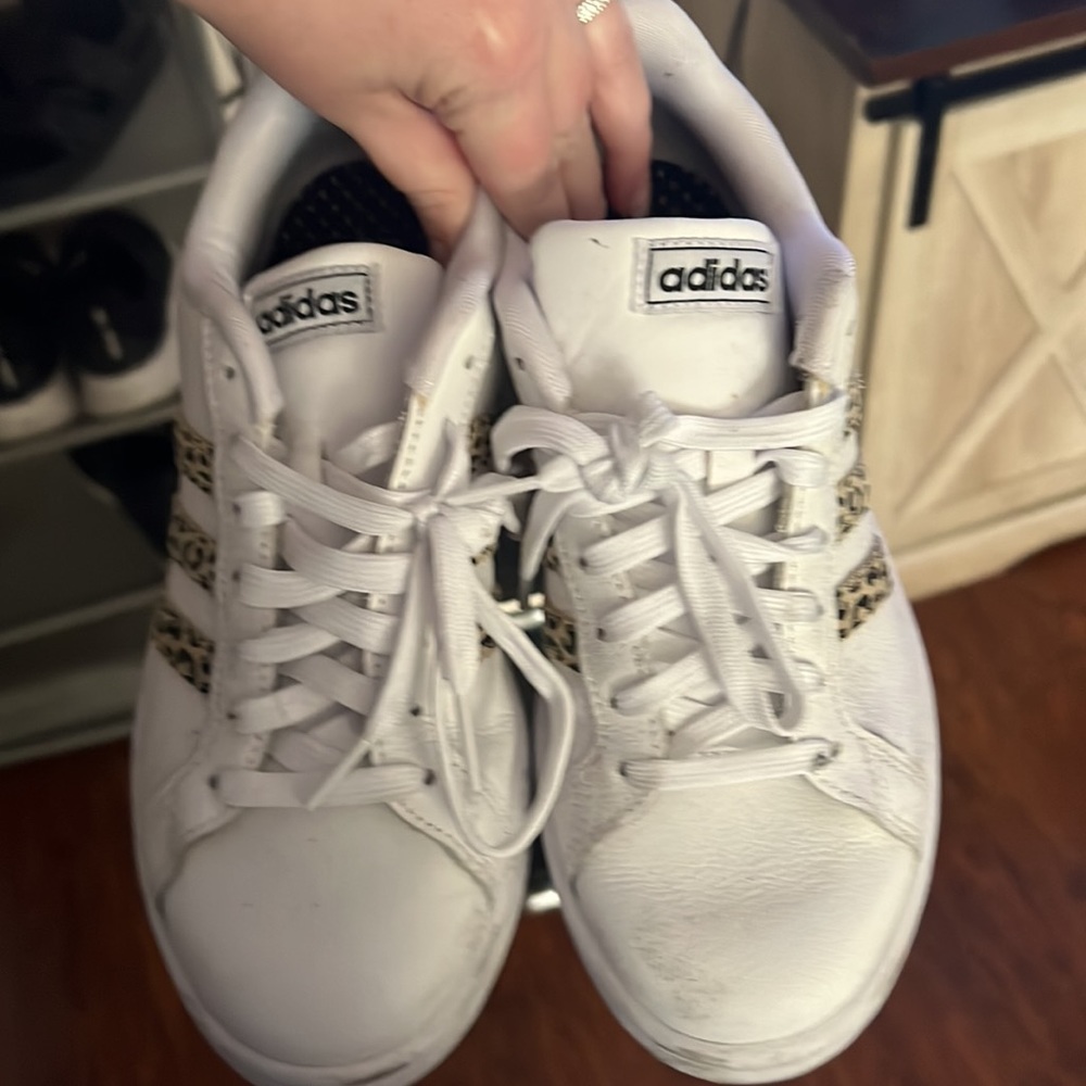 Adidas - Picture 2 of 3